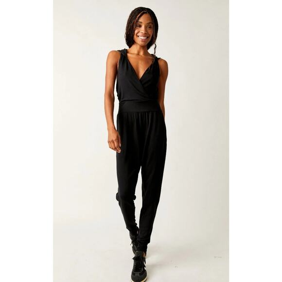 EUC Free People Movement Second Chance Onesie - Medium - Picture 1 of 5